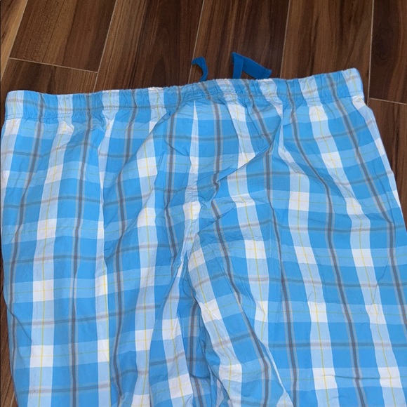 XL SHORT Disney store 100% cotton plaid pajama pants - Picture 4 of 5